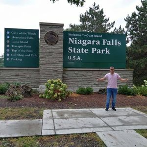 Meet your Posher, Dafrago